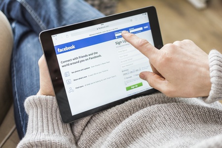 תיוג אנשים בדף פייסבוק עסקי
